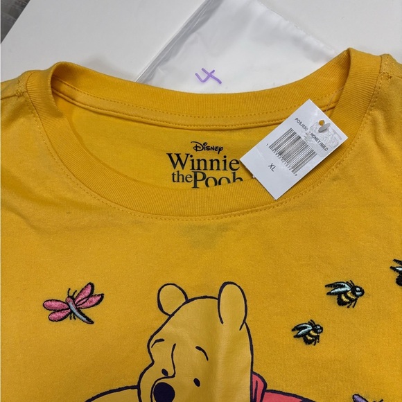 Winnie the Pooh & Piglet Size XL Yellow Embroidered Graphic Disney Crop Tee New - Picture 6 of 7